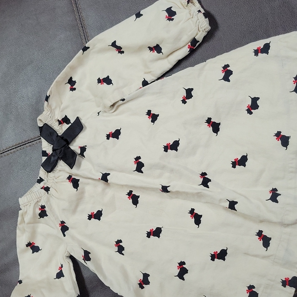 Girls dress